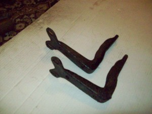 Pair Ruby Cowhorns £20 